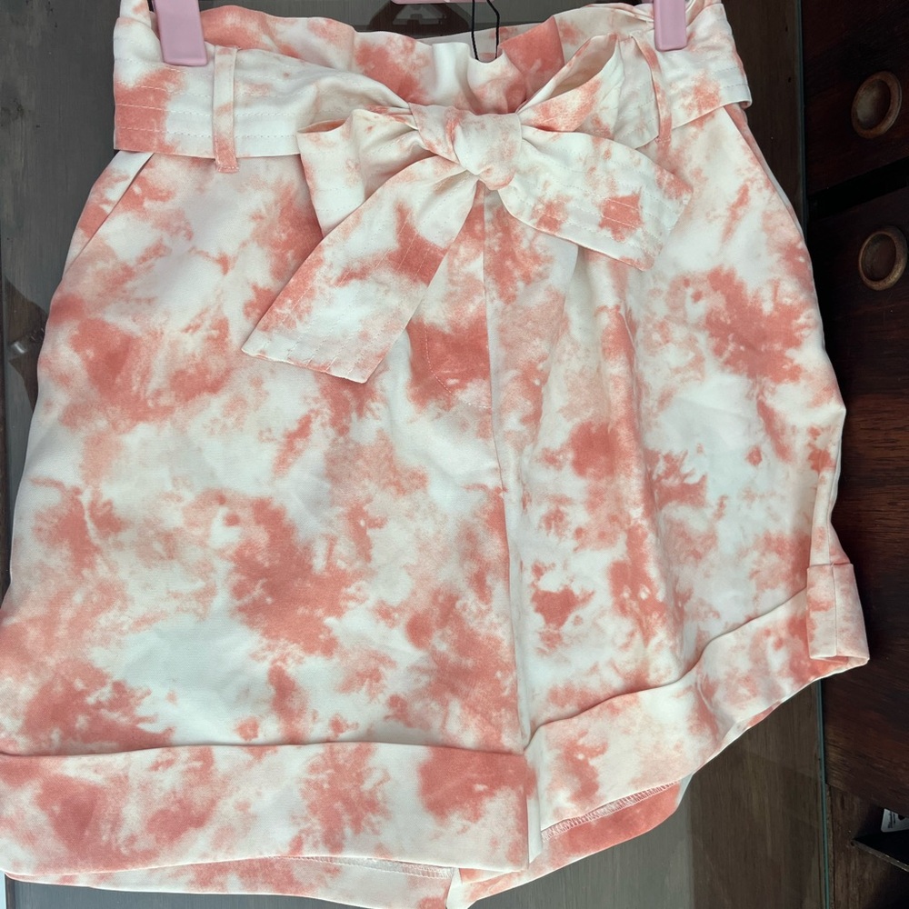 BCBGeneration Women's Shorts Dressy Tie Dye Waist Belted, Sz Sm, NWT - Picture 4 of 10
